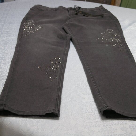 Diane Gilman Women's Dark Grey Jeans Size 12P with silver stud embellished - Picture 12 of 12